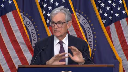 米連邦準備制度理事会＝FRBパウエル議長　政策金利を2会合連続で維持　FRBに残る可能性を示唆