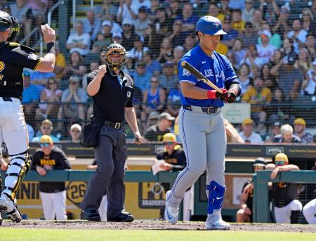 岡本は無安打、村上は１安打　佐々木はブルペンで２９球