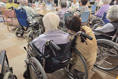 ＜1分で解説＞親の8割、介護同居望まず　理由は「子に負担」