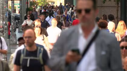 中東緊張緩和への期待　NY株一時1100ドル超上昇