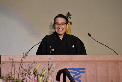 「記憶力マイナスだけど」春風亭昇太さん &ldquo;48年&rdquo;かけ大学卒業