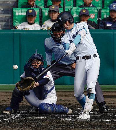 大垣日大１―３山梨学院　山梨学院が逆転勝ち