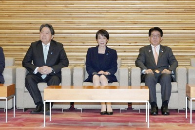 暫定予算案を閣議決定　8兆5641億円　高校無償化など11日分