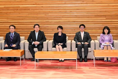 片山財務相「空白は一日も許されない」　暫定予算案を閣議決定