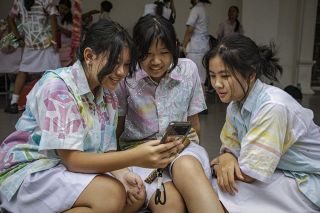 インドネシアがＳＮＳ規制　１６歳未満、アカウント禁止