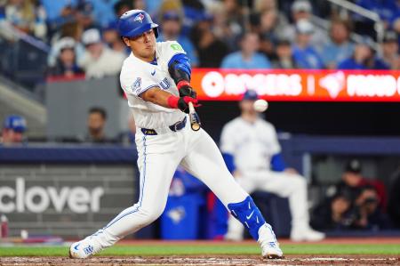 Ｂジェイズ岡本、開幕戦で初安打　菊池が先発、大谷は１番