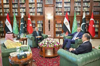 米イラン協議は「数日以内」　戦闘終結へ、パキスタン外相表明