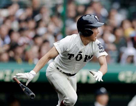 智弁学園３―７大阪桐蔭　大阪桐蔭、七回に４点奪い決める