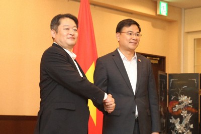 山梨発の外国人労働者向け保険　母国の家族対象も利用低調のワケ