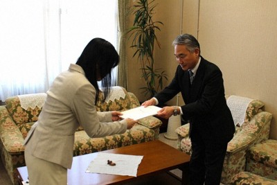 「赤ちゃんの添い寝、窒息死の危険」　滋賀県CDRが報告書