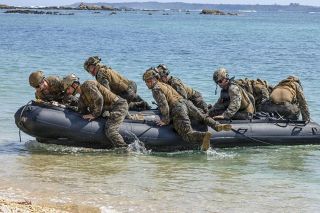 米海兵隊、３月にインド洋で訓練　沖縄駐留の部隊、水陸両用作戦