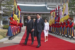 韓仏が戦略的パートナーシップへ　李在明氏、マクロン氏と会談