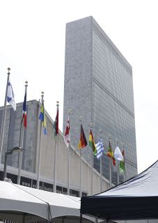 海峡で武力容認の決議案採決延期　国連安保理、通航確保巡り