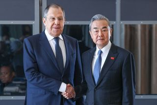 中ロ、中東即時停戦の必要確認　外相電話会談、海峡問題解決向け